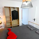 Cosy Les Capucins Apartment