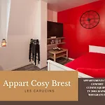 Cosy Les Capucins Apartment *